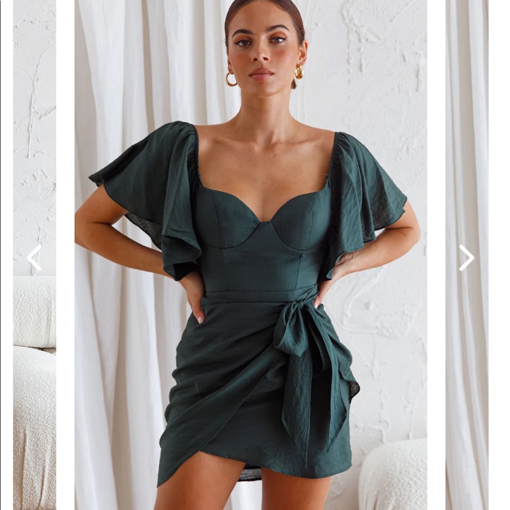 NWT Selfie Leslie forest green wrap dress